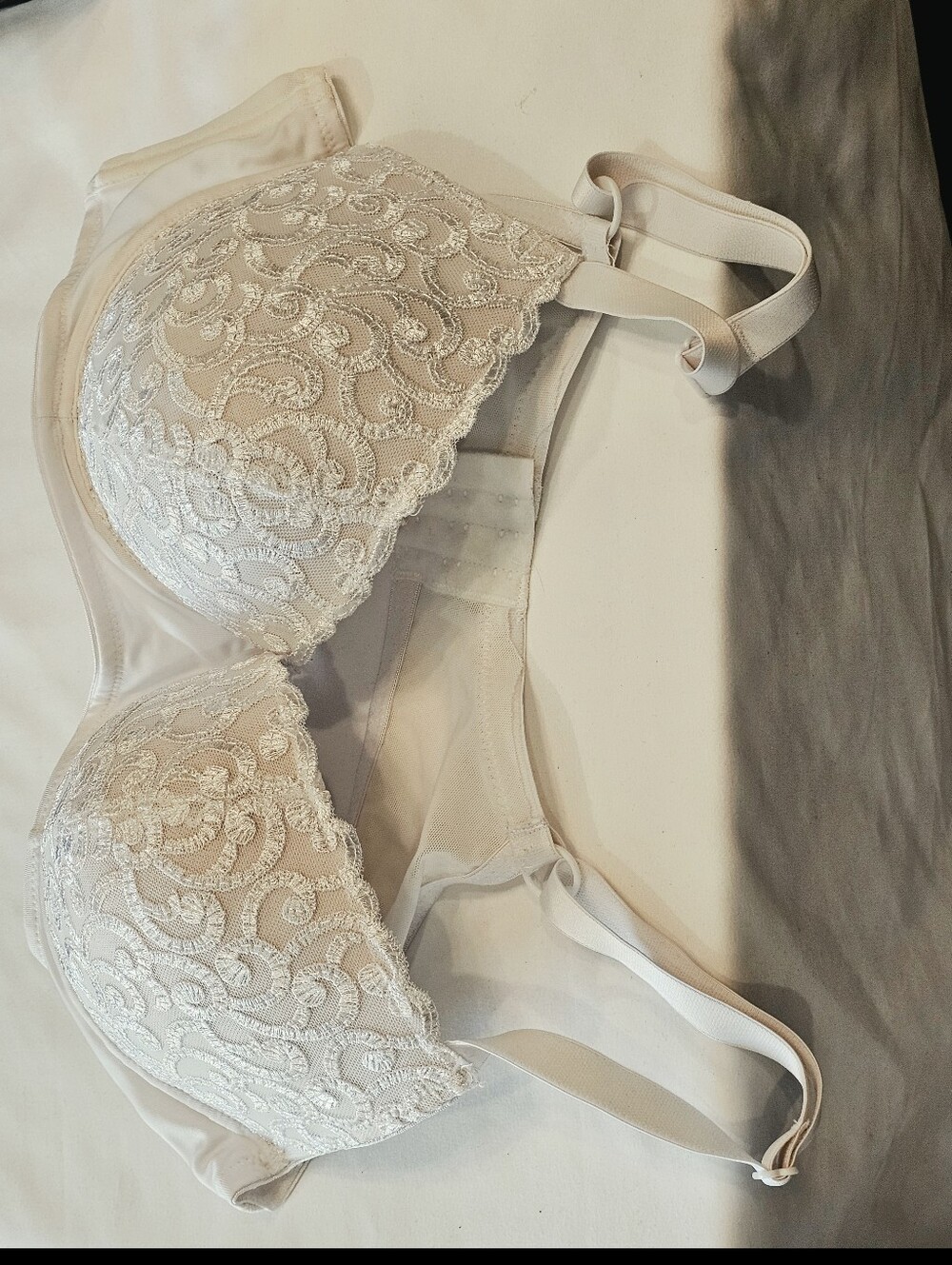 Vintage Lace Contour Bra - Cream And White Tags Removed/cut